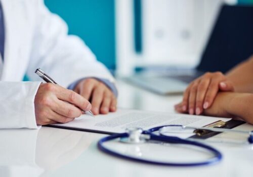 GPs in England to vote on new contract